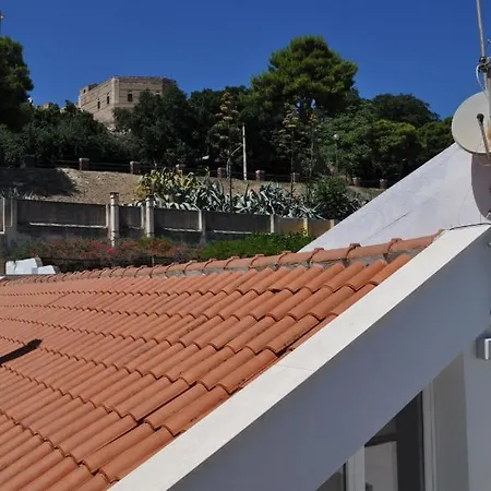 Casa Di Mario In Centro Storico Con Due Da Letto E Terrazze *