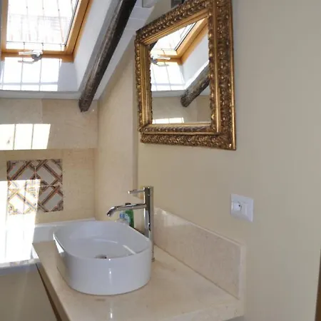 Appartamento Casa Di Mario In Centro Storico Con Due Da Letto E Terrazze Cagliari