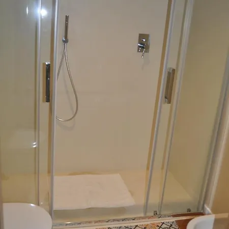 Casa Di Mario In Centro Storico Con Due Da Letto E Terrazze Cagliari